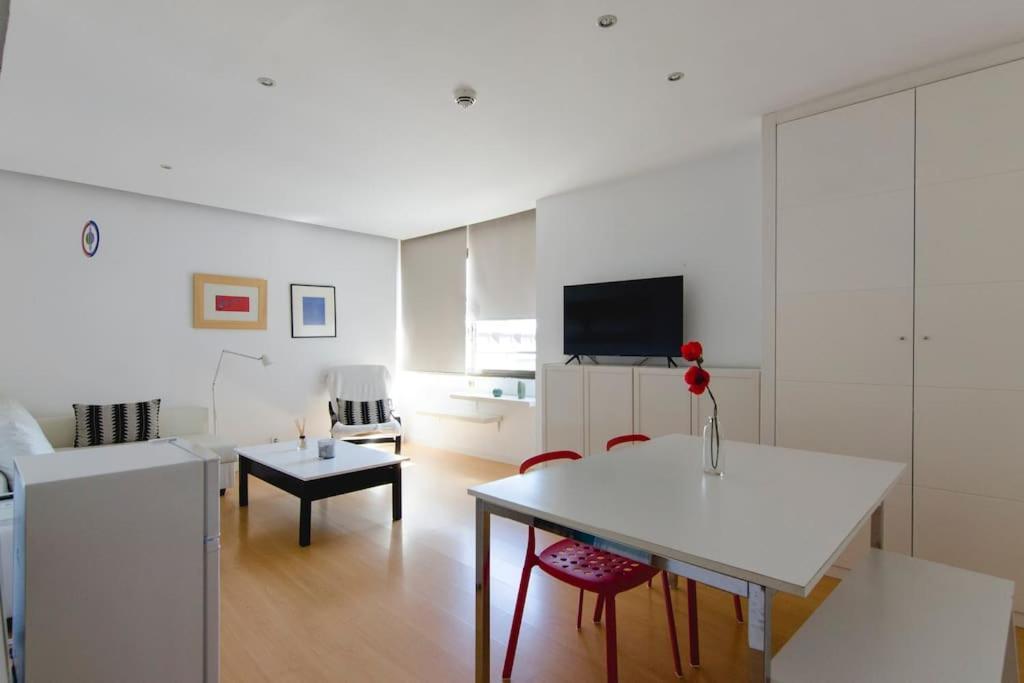 Apartament Beautiful Flat A Stone'S Throw From The Retiro-Vill Madryt Zewnętrze zdjęcie